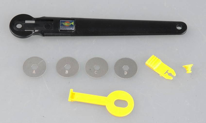 Rivet maker Rivet maker