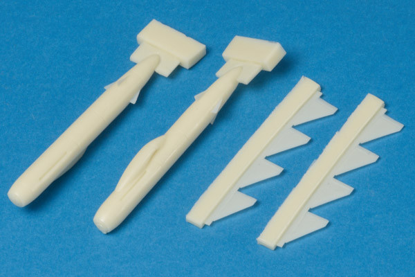 2 x RB 15F anti ship missiles 2 x RB 15F anti ship missiles